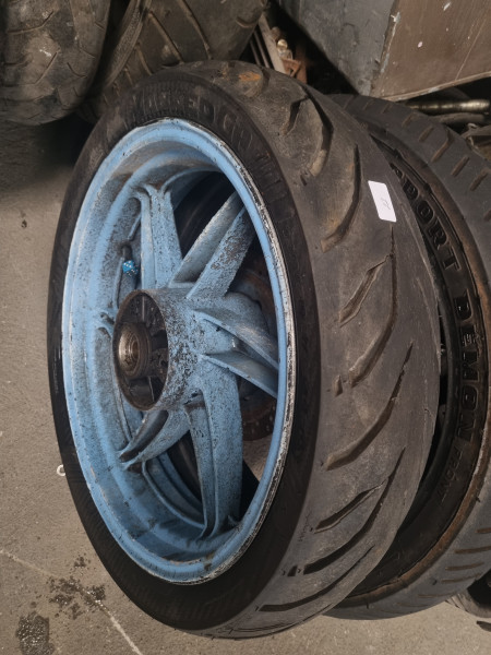 Roda Traseira com Pneu 13/70-17 Zerado Masked GP - Black Friday Cod 22