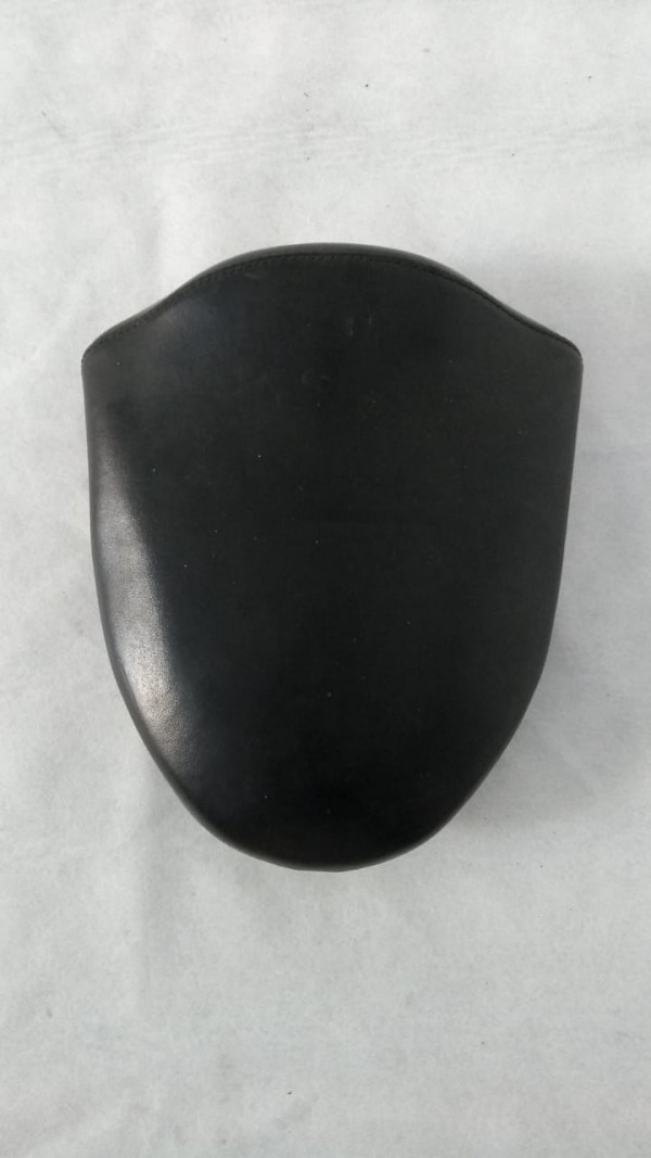 Banco Traseiro Comet 250 / 650 - BLack Friday