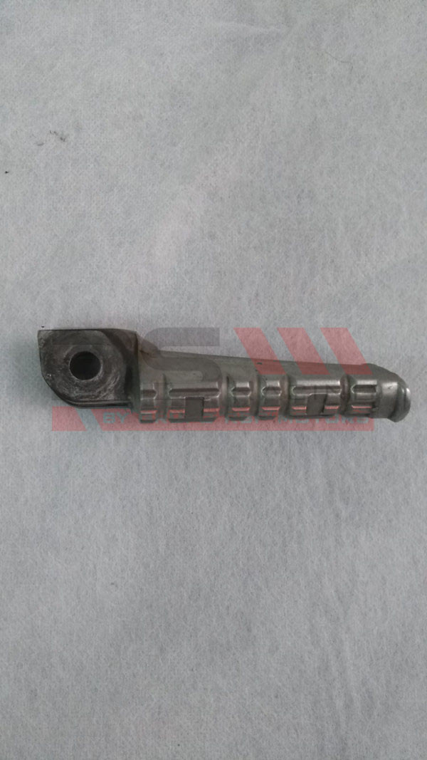 Pedaleira Traseira Direita Original Comet 250 / 650 - Black Friday